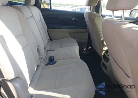 2017 Honda Pilot Lx z USA, uszkodzony, nr VIN 5FNYF5H18HB044448